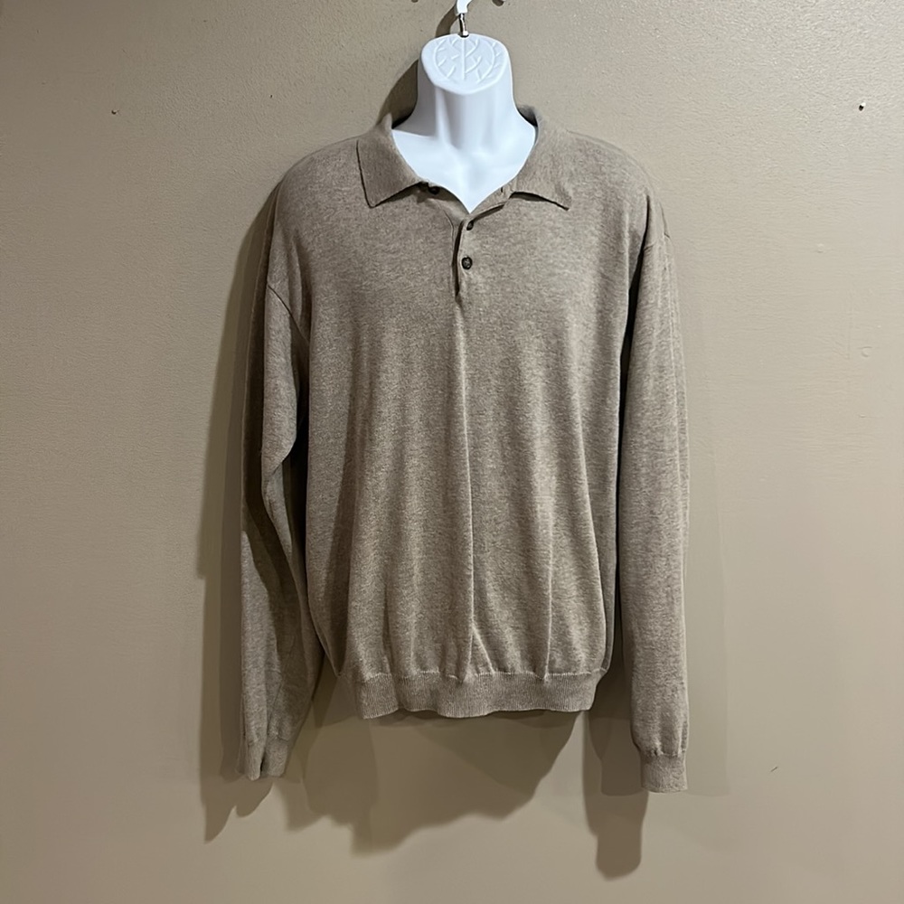 croft & barrow Men’s cardigan, size Large.